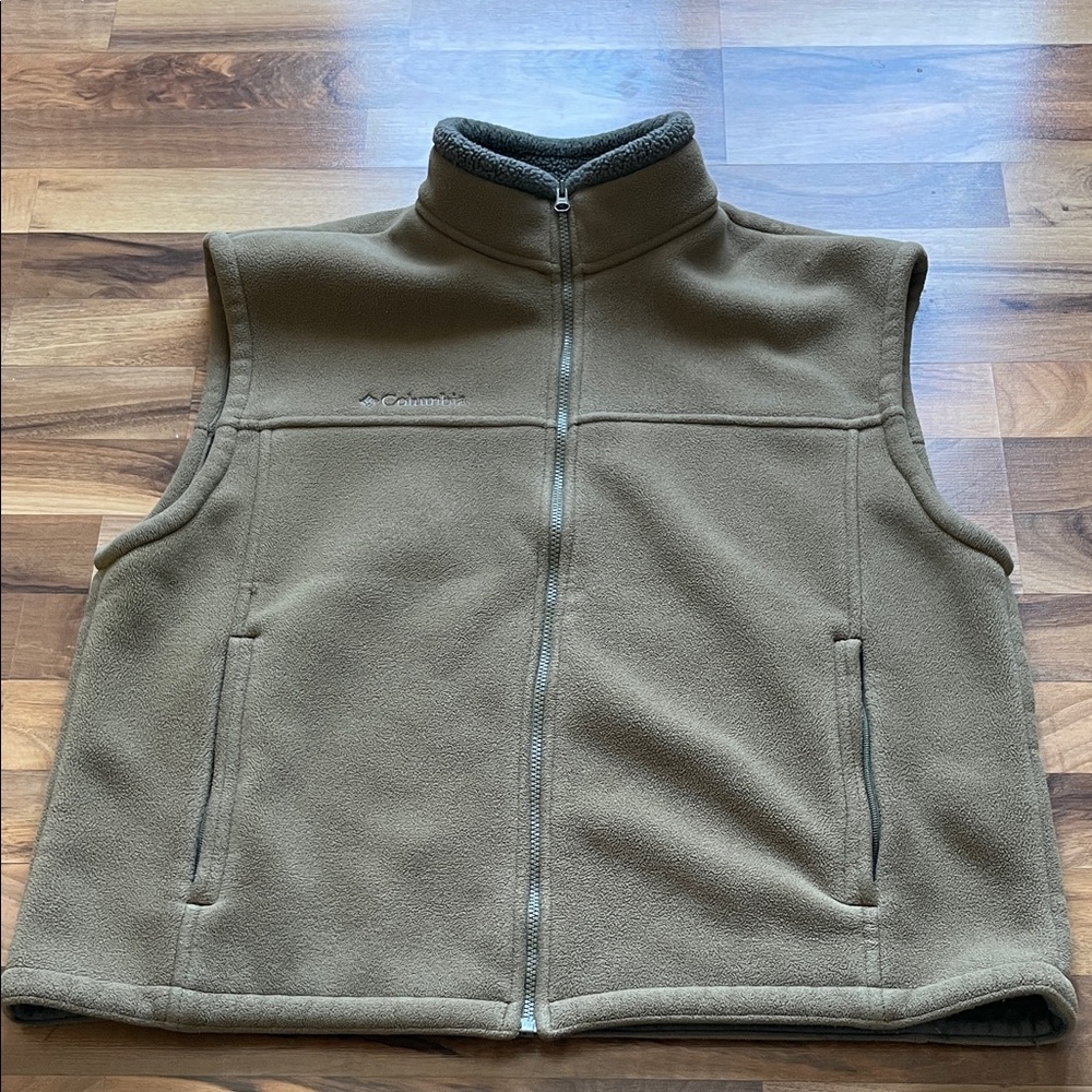 Columbia Men's Brown Fleece Vest